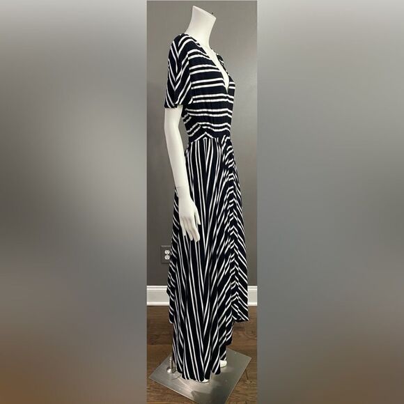 Bebe Black & White striped Flowy Maxi Dress V-neck short sleeve Size S/P - Picture 4 of 10